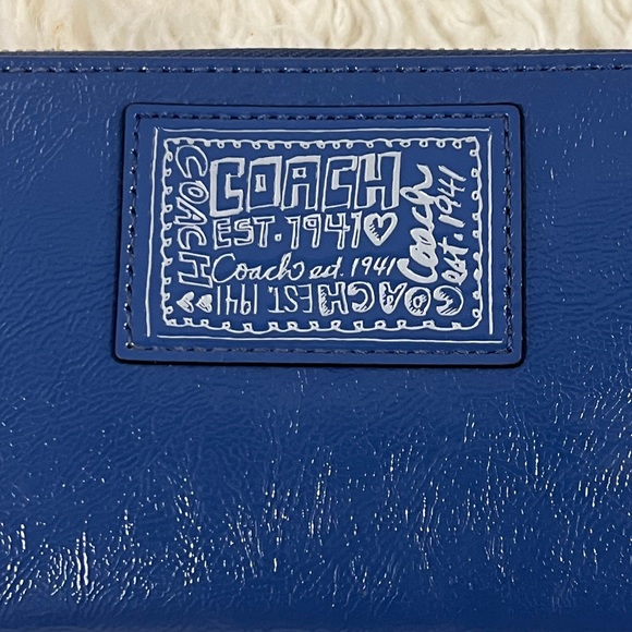 Coach Wallet - Picture 2 of 9